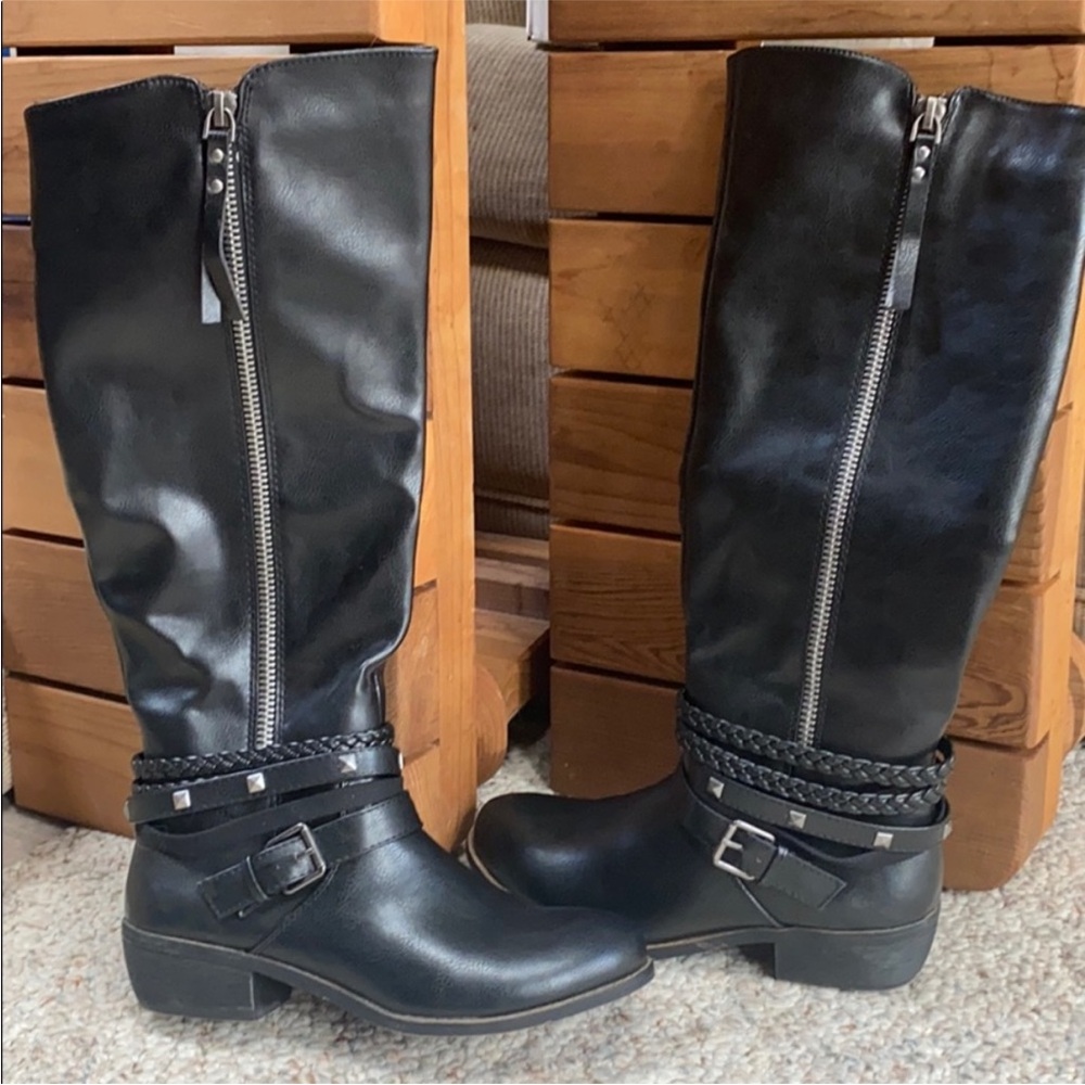 Black Tall Zip-Up Boots